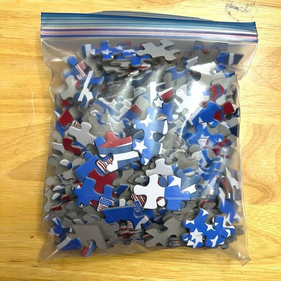 Vineyard Vines Jigsaw Puzzle 300 Pieces Patriotic Flag Whale Summer Vacation - Picture 5 of 9